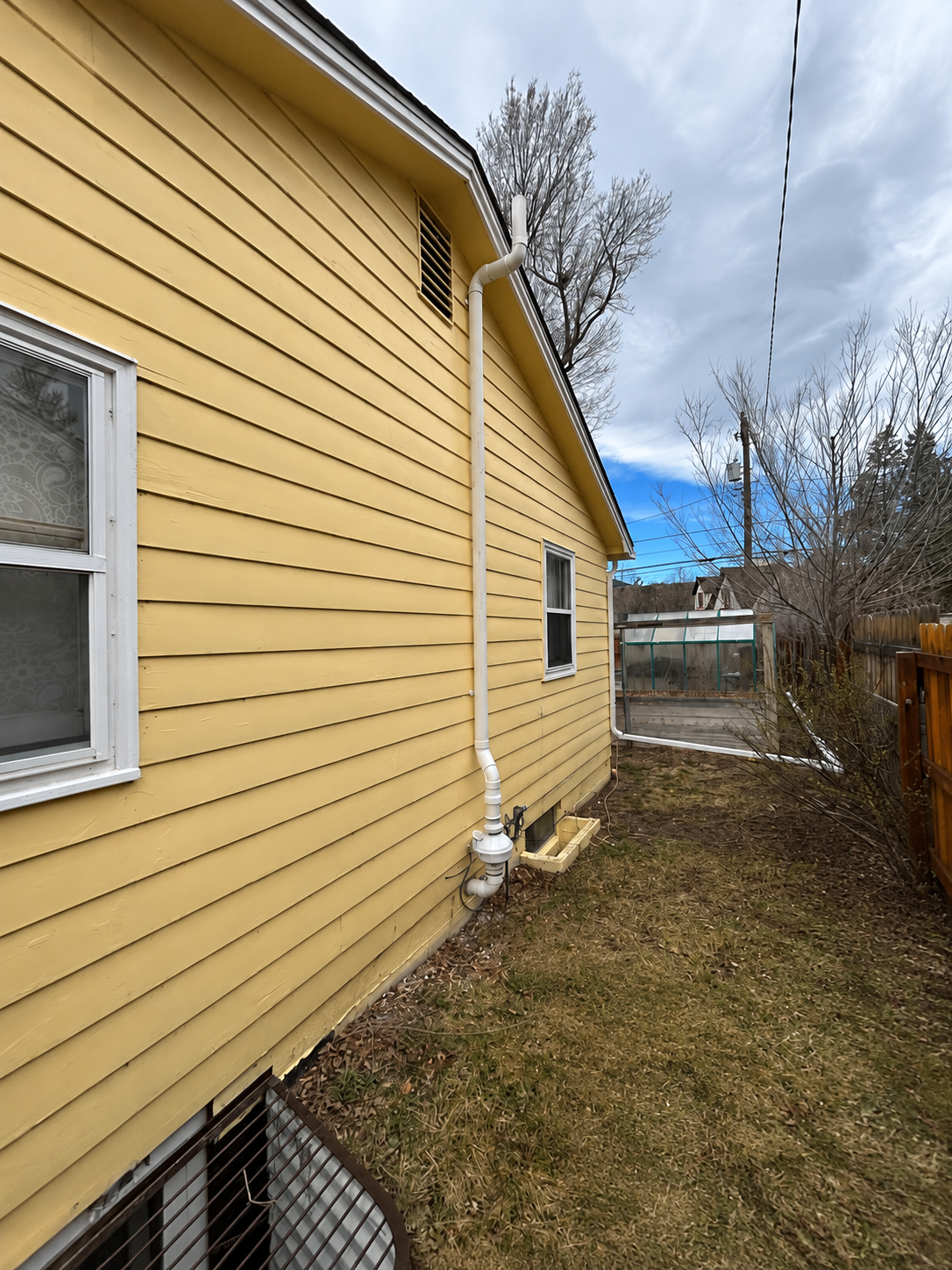 Radon mitigation systems